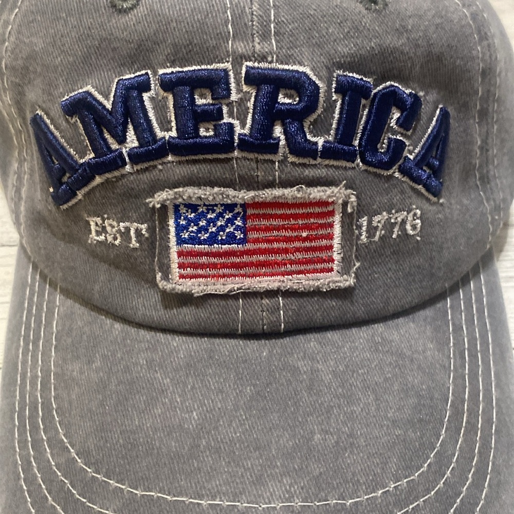 AMERICA EST 1776 Gray, Red, White & Blue American Flag Baseball Cap. Unisex - Picture 2 of 9